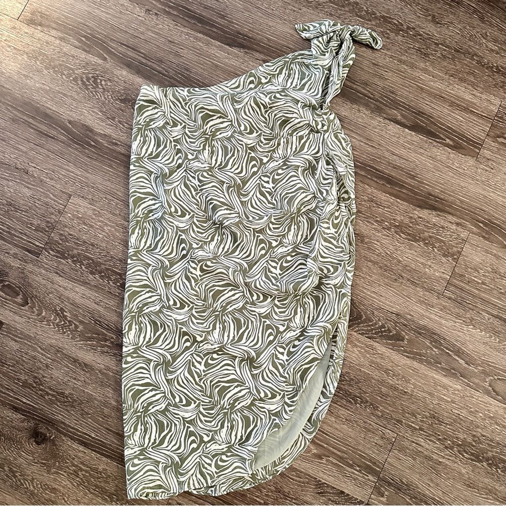 En Saison One Shoulder Dress